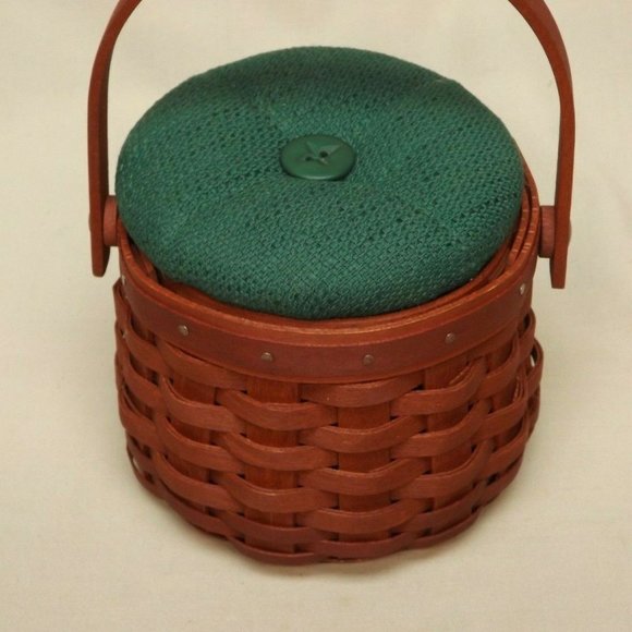 Longaberger 2004 Prototype Hostess Appreciation Basket with Green Cloth Lid - Picture 3 of 13